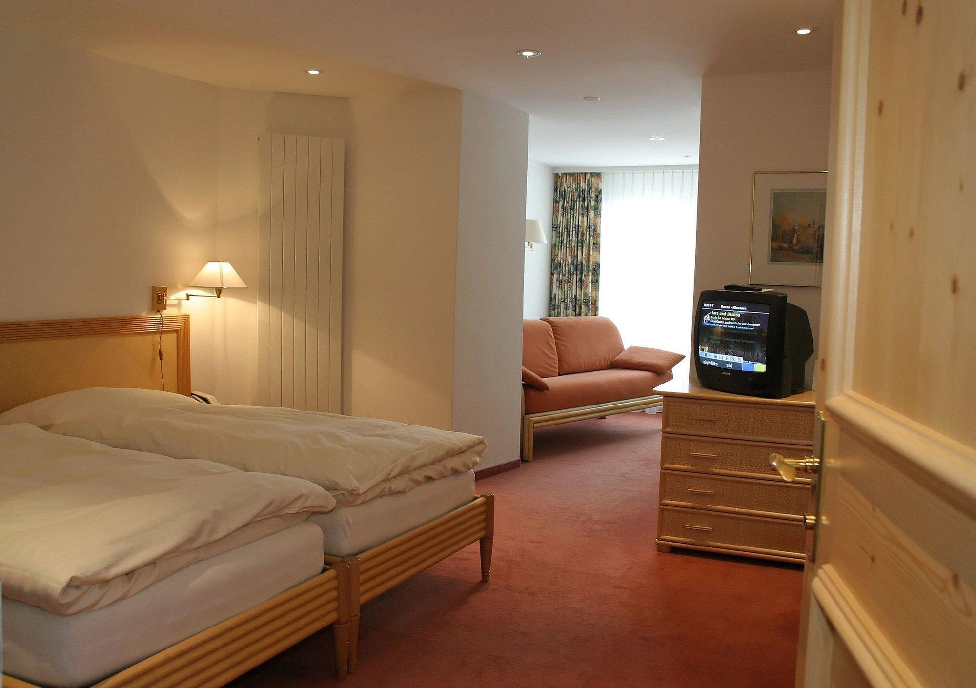 Casanna Hotel Davos City Center Экстерьер фото